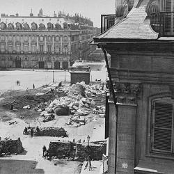 Colonne Vendôme abattue par la commune de Paris, 1871
