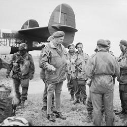 The Airborne Assault : Major General R N Gale OBE MC, the commander of 6th (…)
