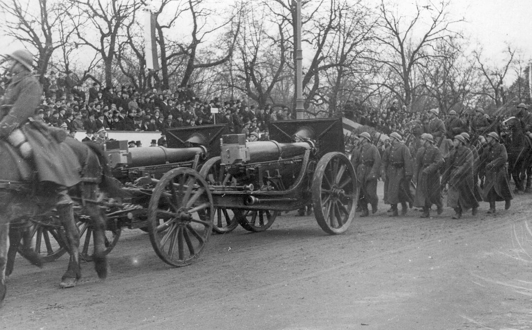 Canon de 155 mm court Schneider - Warszawie 1936