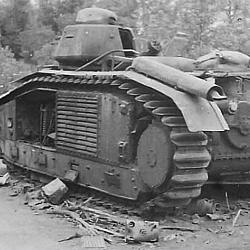 Le char B1 Bis "Le Glorieux" détruit en défendant les ponts sur (…)