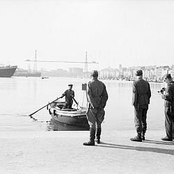 Pont transbordeur et le bateau Sampiero Corso Marseille November 1942