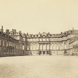 Courtyard Chateau de Saint-Cloud