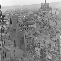 Rue Bompart, décombre d'un premier pâté de maison Februar 1943 Marseille