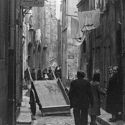 Rue Saint-Christophe vue de la rue de la Guirlande