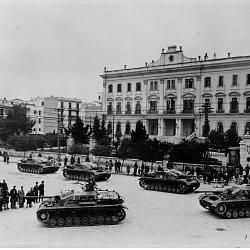 Sturmgeschütz IV (Sd. Kfz. 167) StuG IV Przybycie niemieckich posiłków (…)