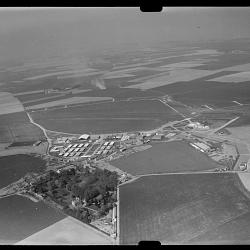 Toussus-le-Noble Aviation IGNF_PVA_1-0__1949-04-14__CDUR001085_1949_DUR_108_0008