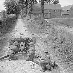 6-pdr anti-tank gun of 50th Division covers a lane in the Lingevres area, (...)
