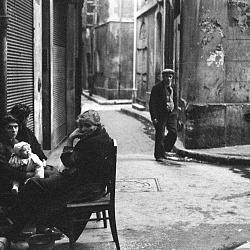 Rue Saint-Christophe en direction de la rue de la Guirlande, au niveau de la (…)