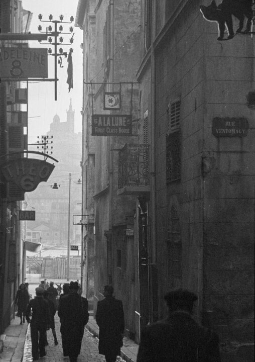 Intersection rue de la Reynarde et rue Ventomagy Januar Vieux-Port Marseille 1943