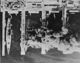 Quai Milhaud la flotte sabordée novembre 1942 Toulon