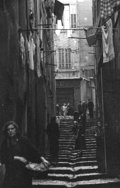 Rue de l'araignée débouchant au 24 rue Caisserie