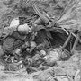 Soldats allemands morts dans les débris de leur abris 31 juillet 1917